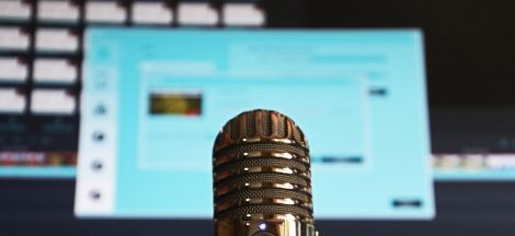 8 Simple Ways to Start a Podcast with No Audience