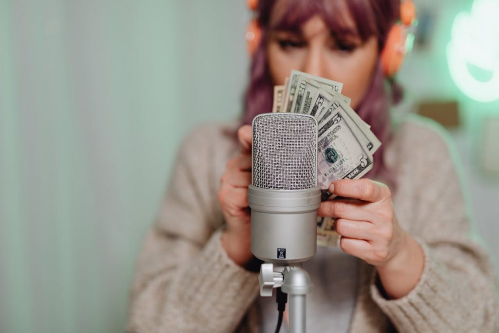 Unlocking Revenue: How Social Media Influencers Make Money?