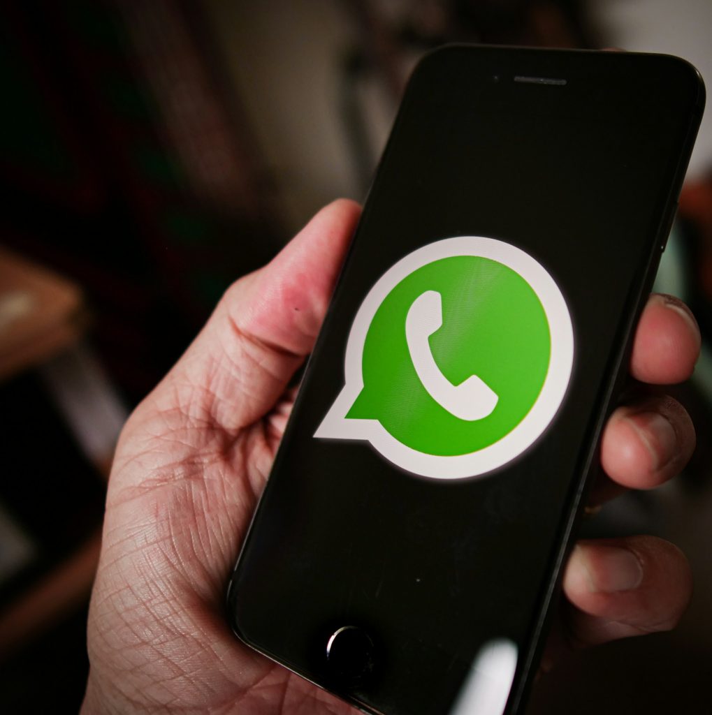 WhatsApp is Ending Support for Older Android and Apple Phones